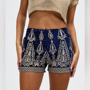 lenni the label muse shorts ink velvet embroidered
